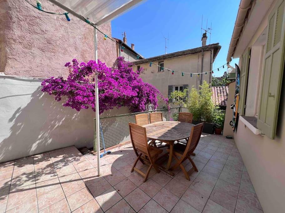 Maison Dans Les Rues Pietonnes Du Vieux Hyères Dış mekan fotoğraf